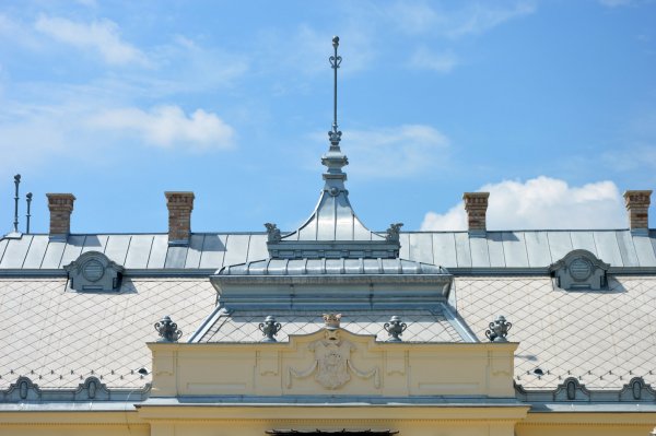 Kápolnásnyék, Dabasi Halász Gábor Kulturális Központ