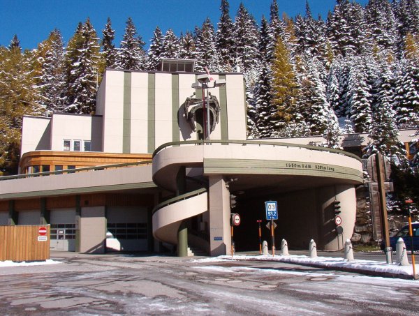 Felbertauern alagút déli bejárata (fizető kapu itt!)